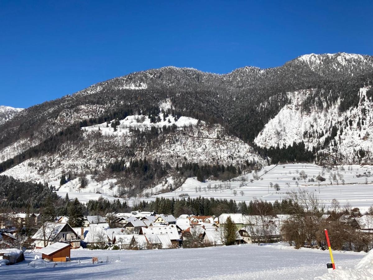 Aparthotel Pr' Jakapc' Mojstrana Exterior photo